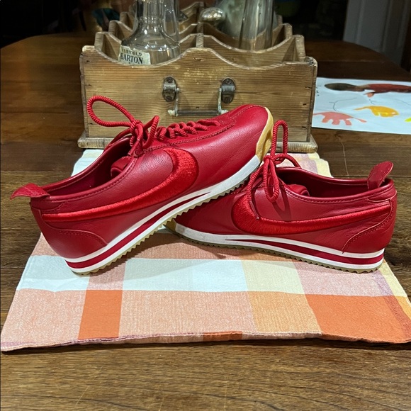 NWOT Women's Nike Cortez ‘72 Sneaker - Picture 1 of 9